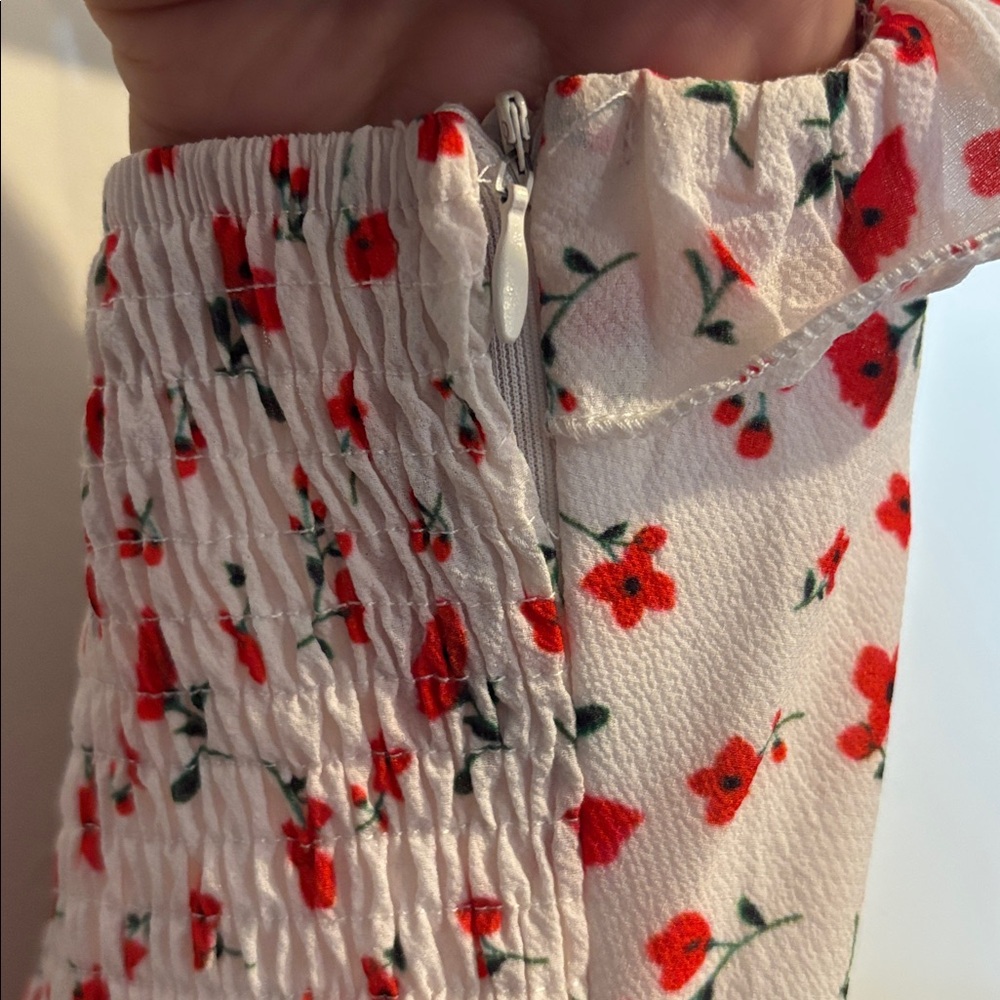 Princess Polly Allen Mini Floral Dress size small / 6 - Picture 5 of 10